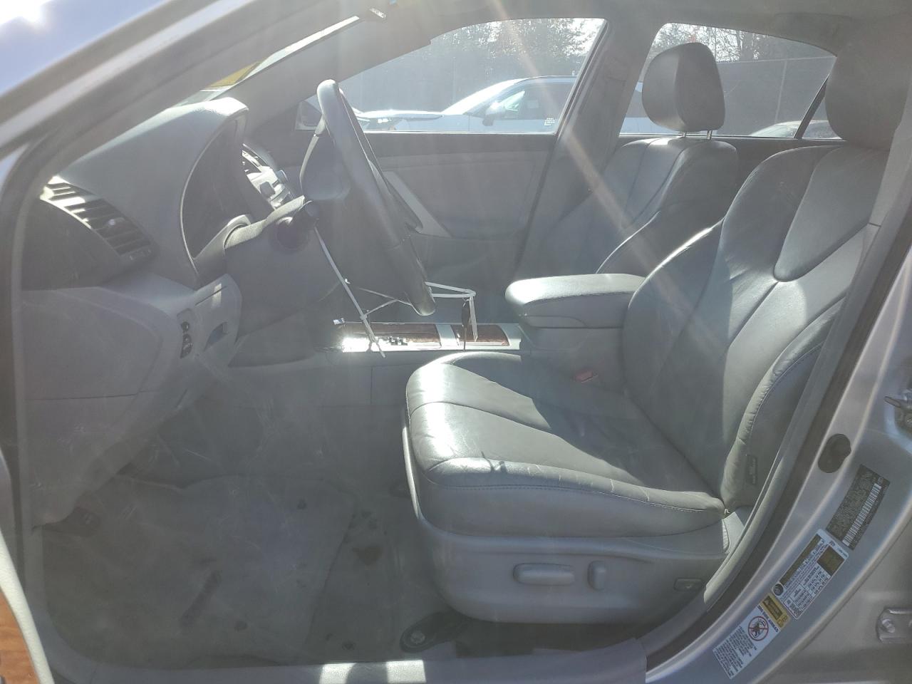 2010 Toyota Camry - Image 7