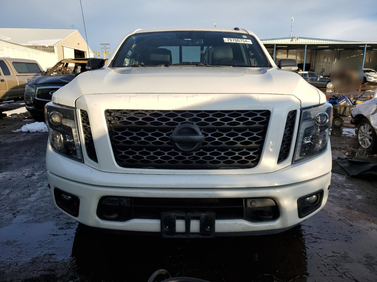 VIN 1N6AA1E59JN549175 2018 NISSAN TITAN no.5