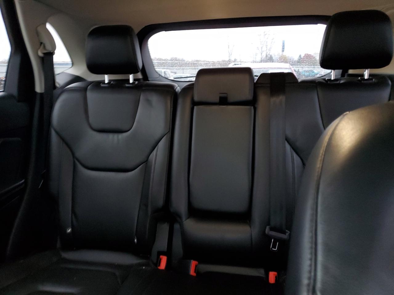 2019 Ford Edge - Image 10