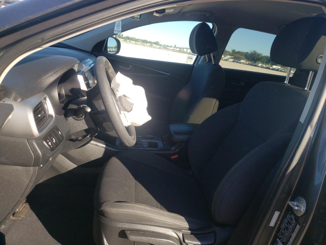 2020 Kia Sorento - Image 7