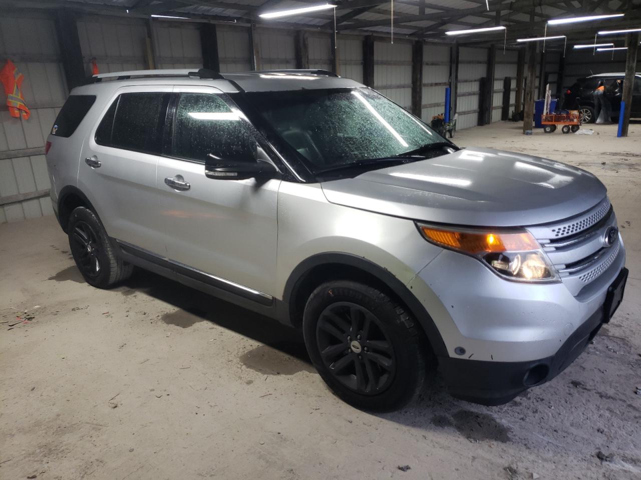 VIN 1FM5K8D81DGC71463 2013 FORD EXPLORER no.4