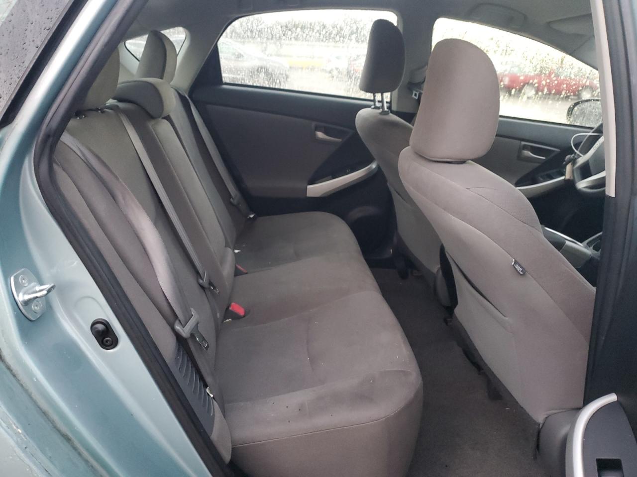 2015 Toyota Prius - Image 10