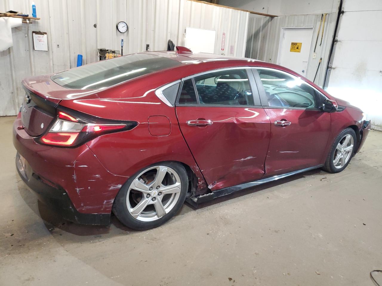 2017 Chevrolet Volt - Image 3