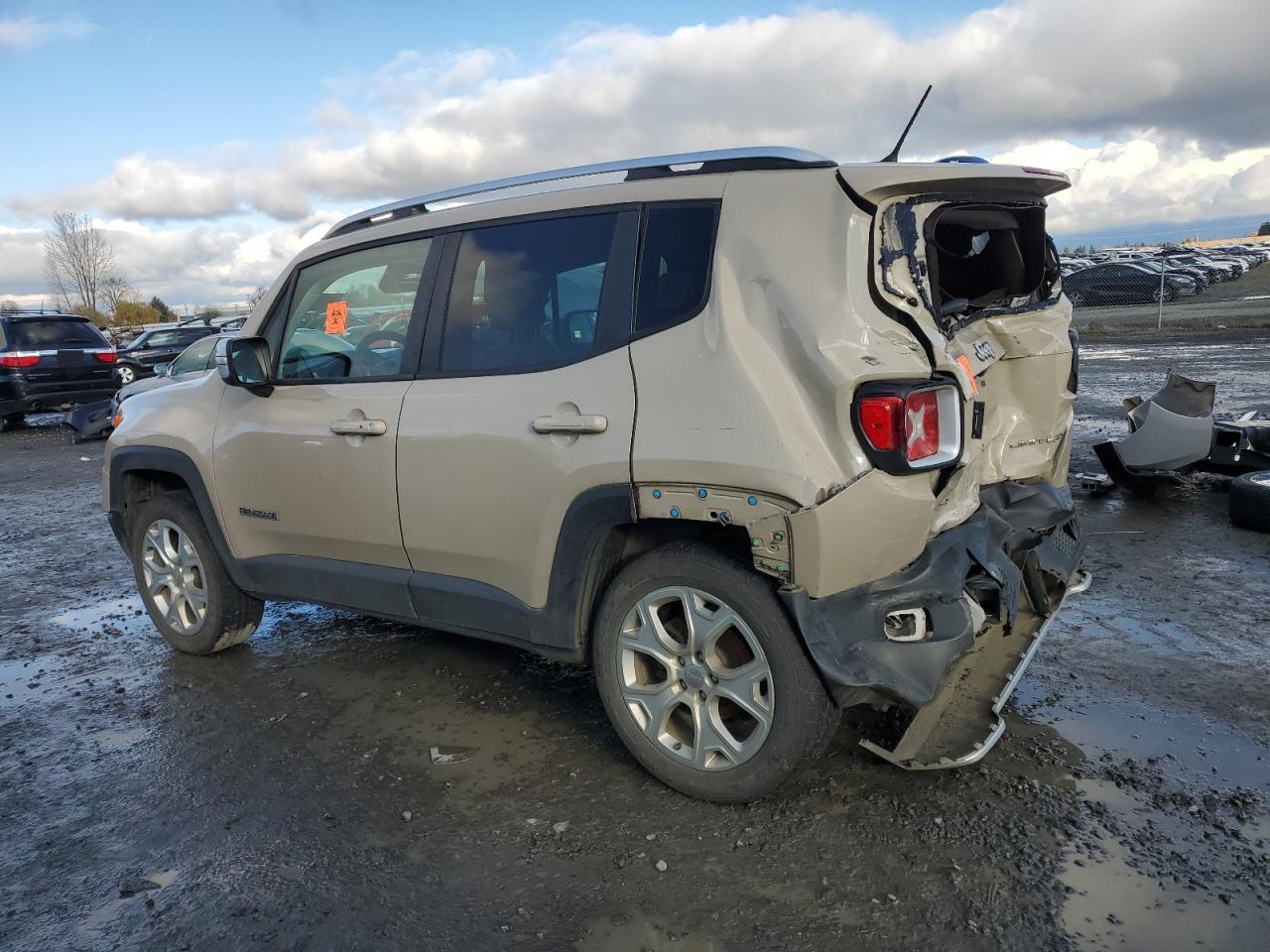 VIN ZACCJBDT3FPC48448 2015 JEEP RENEGADE no.2