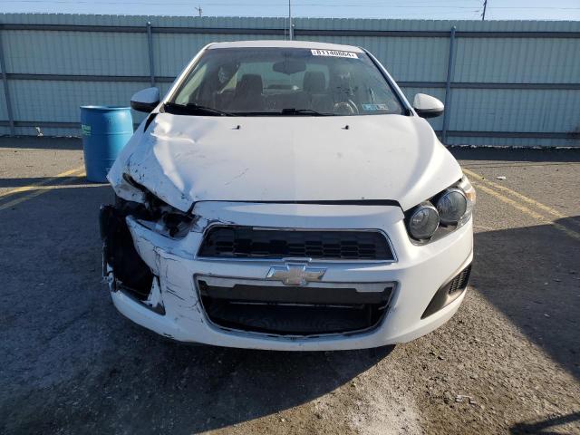  CHEVROLET SONIC 2015 Белы