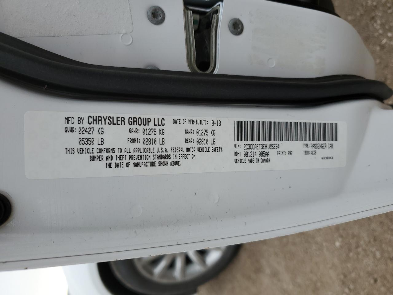 2014 Chrysler 300 - Image 12