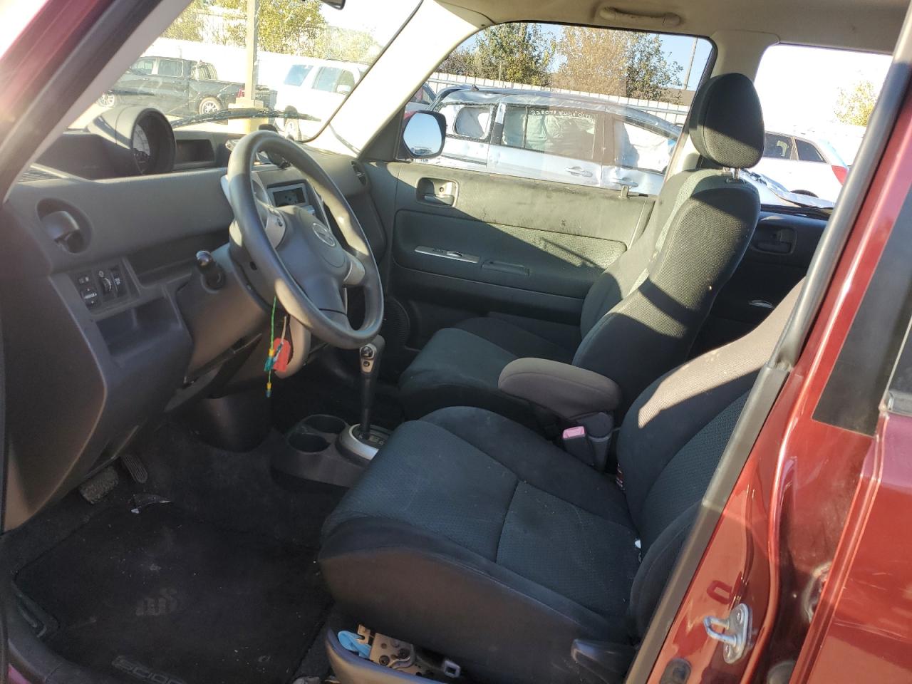 2006 Scion xB - Image 7