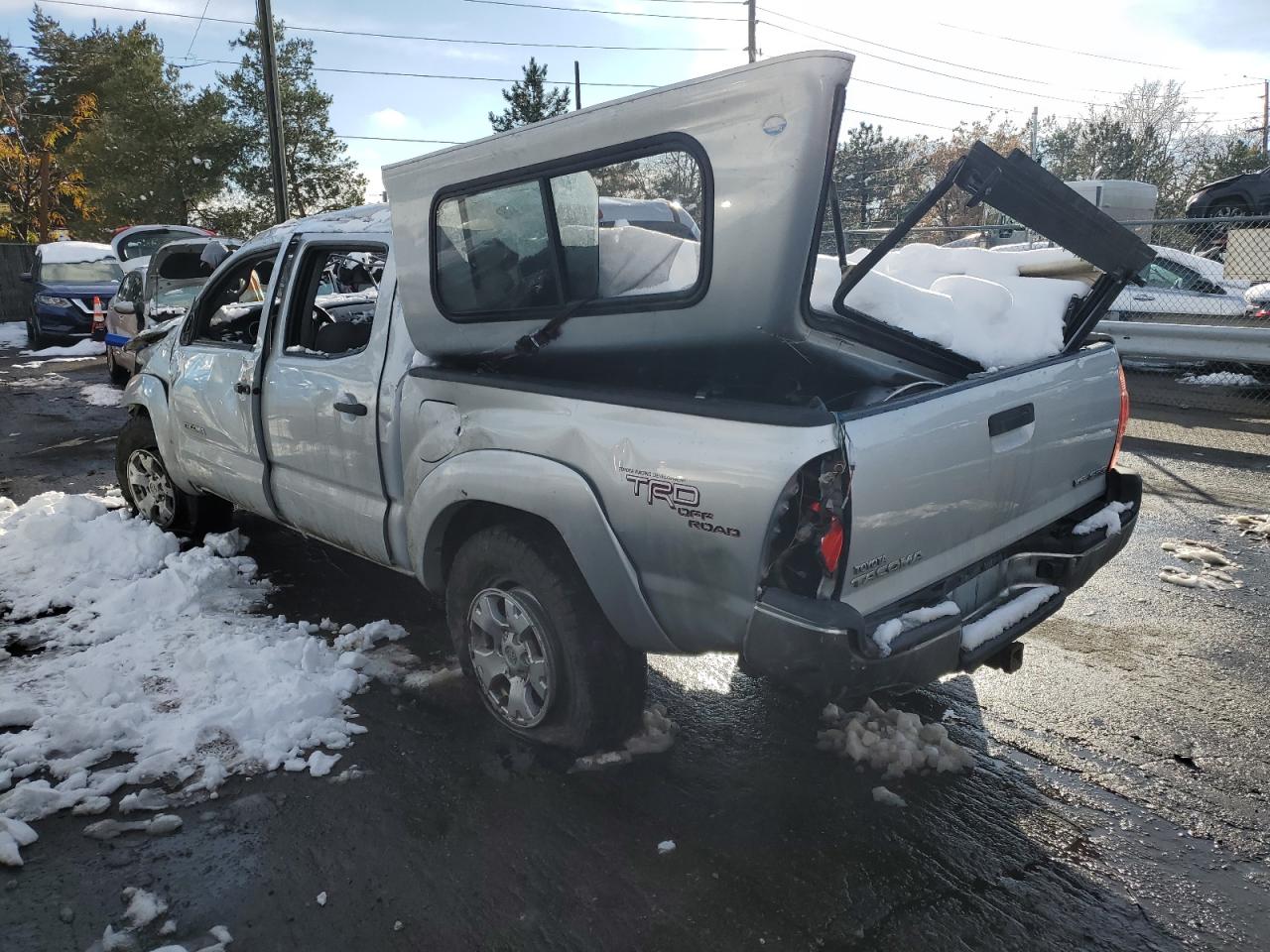 2007 Toyota Tacoma - Image 2