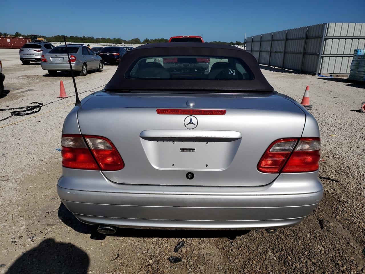 2003 Mercedes-Benz Clk 320 VIN: WDBLK65G53T141583 Lot: 80689434