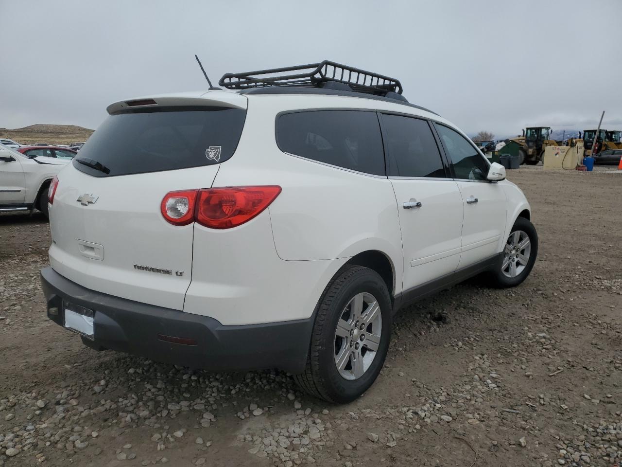 2010 Chevrolet Traverse - Image 3