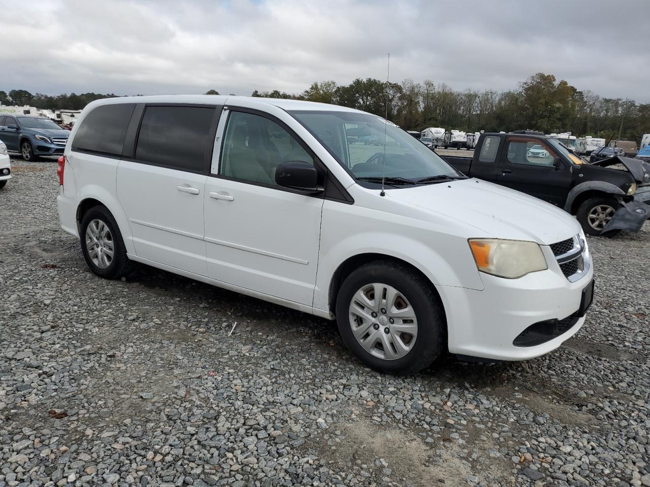 2014 Dodge Caravan - Image 4