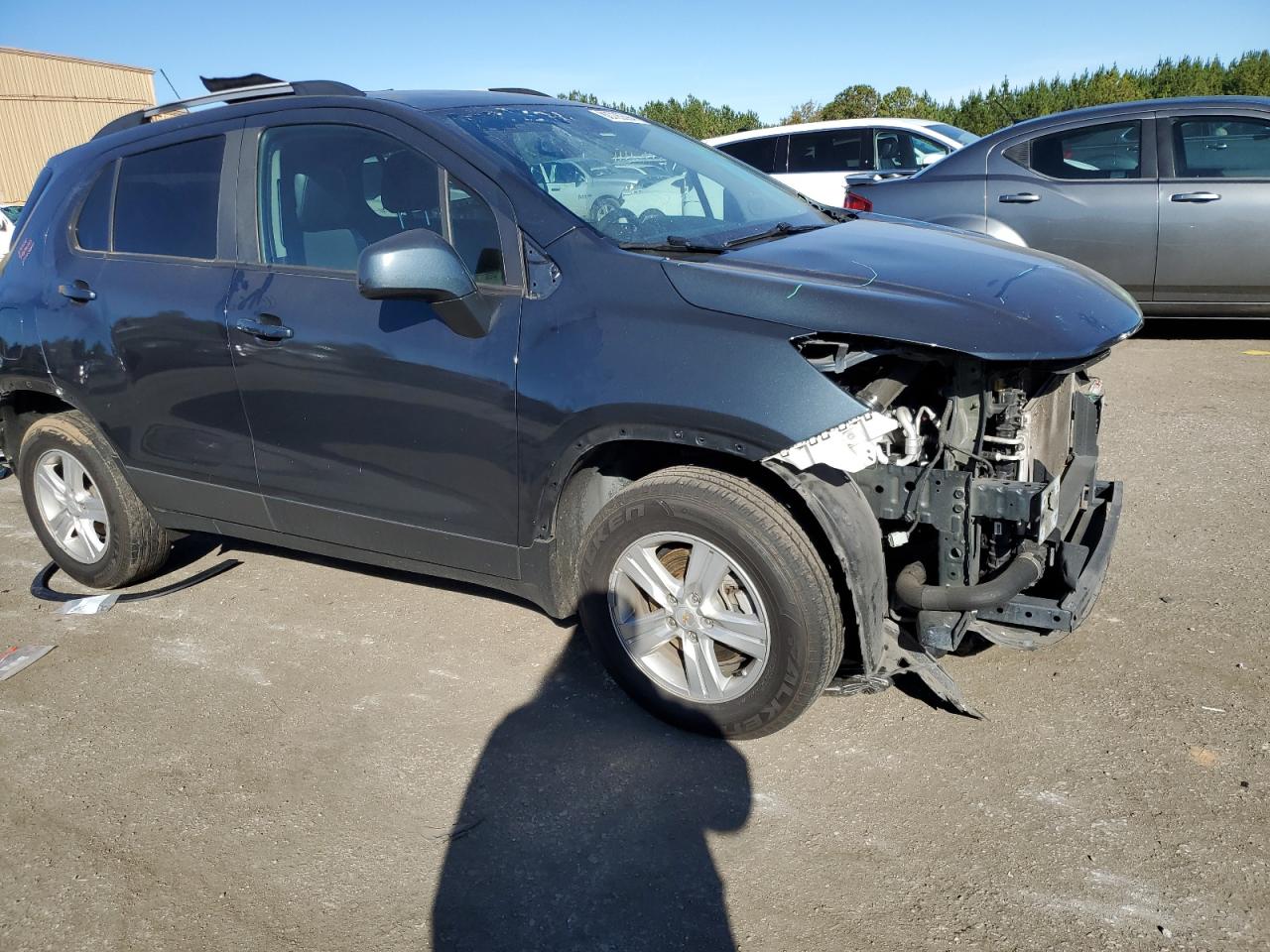 VIN KL7CJPSB5MB327549 2021 CHEVROLET TRAX no.4