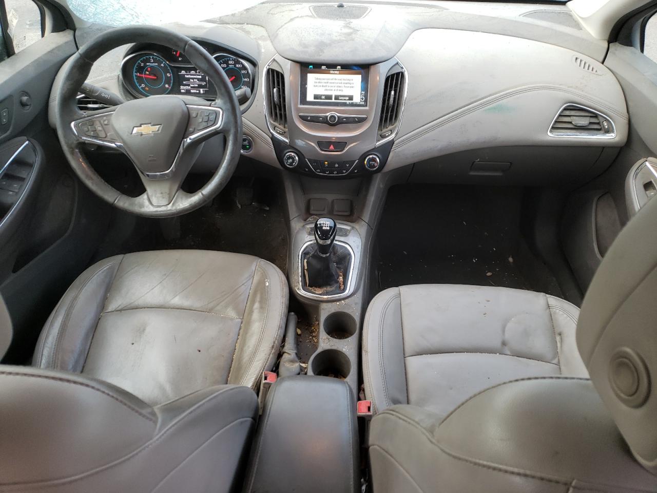 2017 Chevrolet Cruze - Image 8