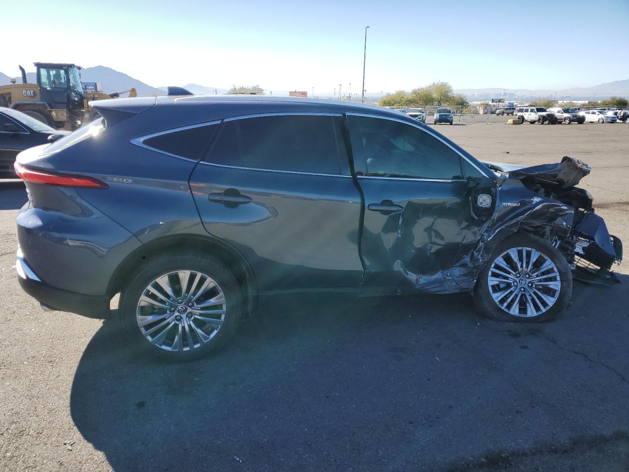 2021 Toyota Venza - Image 3