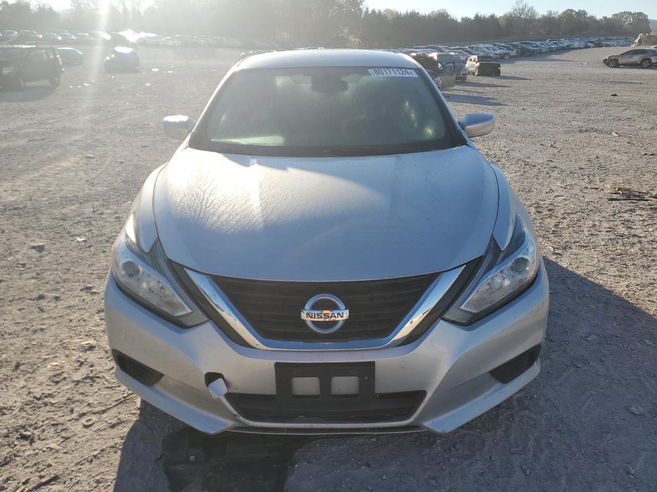 2018 Nissan Altima - Image 5
