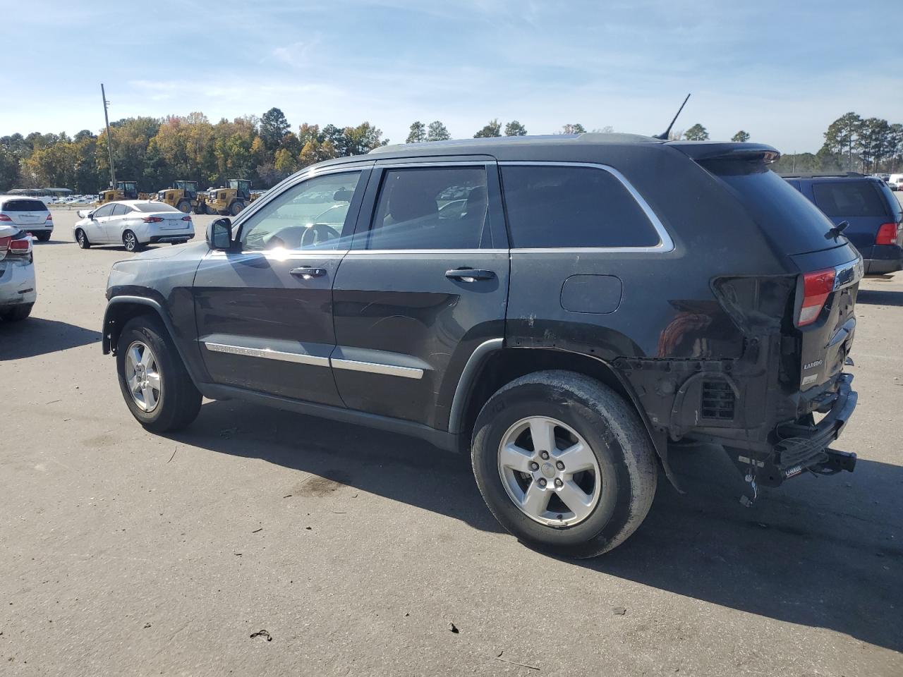 2013 Jeep Grand Cherokee - Image 2