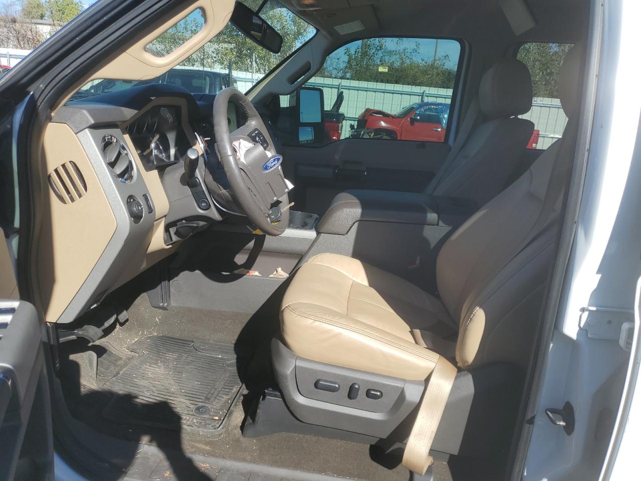 2015 Ford F250 - Image 7