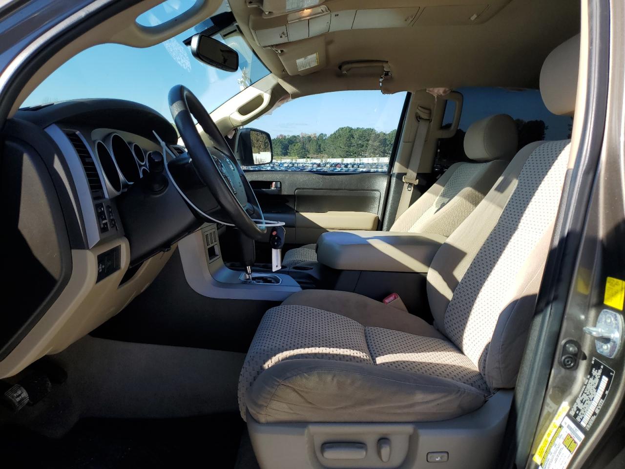 2011 Toyota Tundra - Image 7