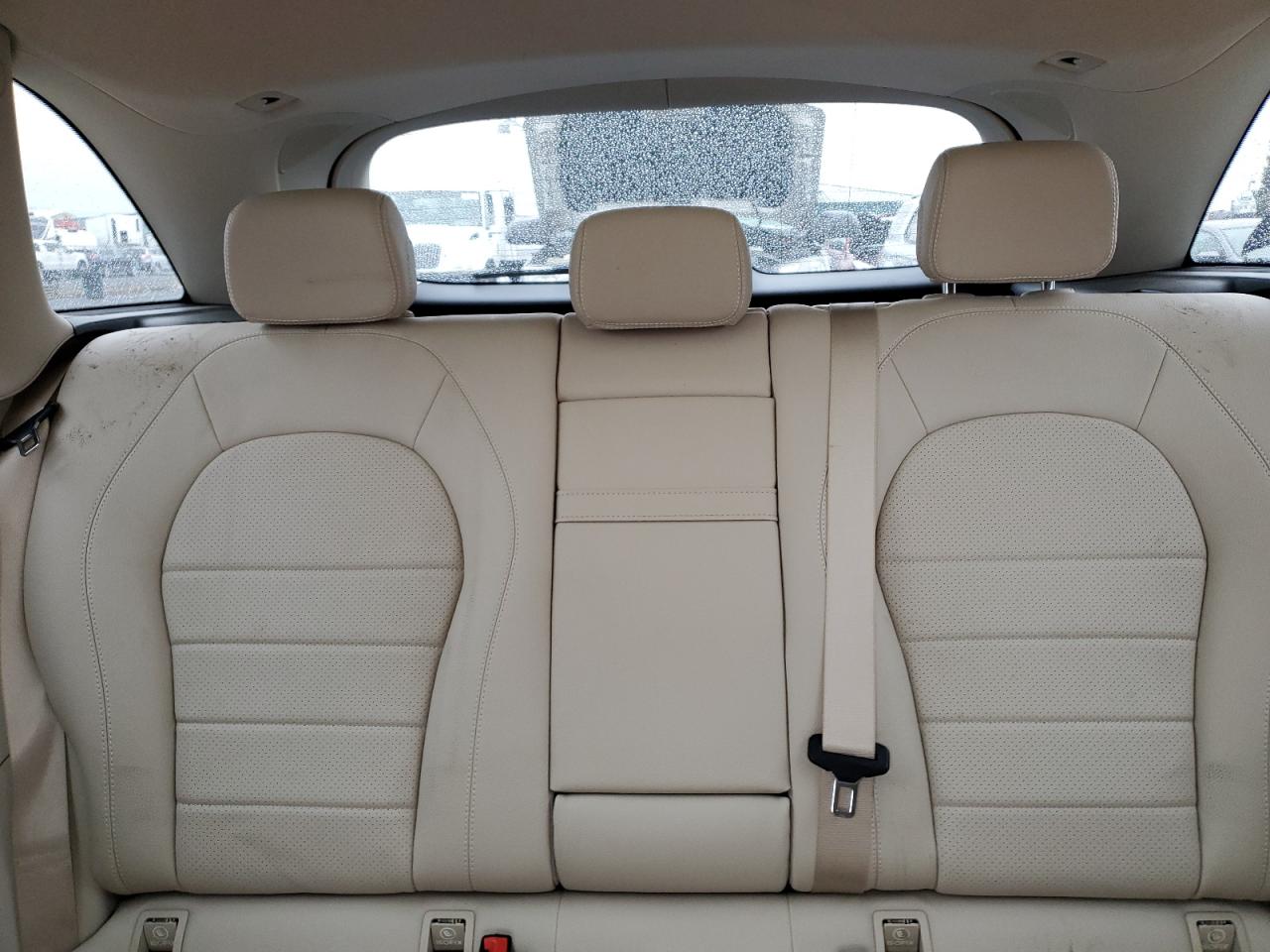 2017 Mercedes-Benz GLC - Image 10