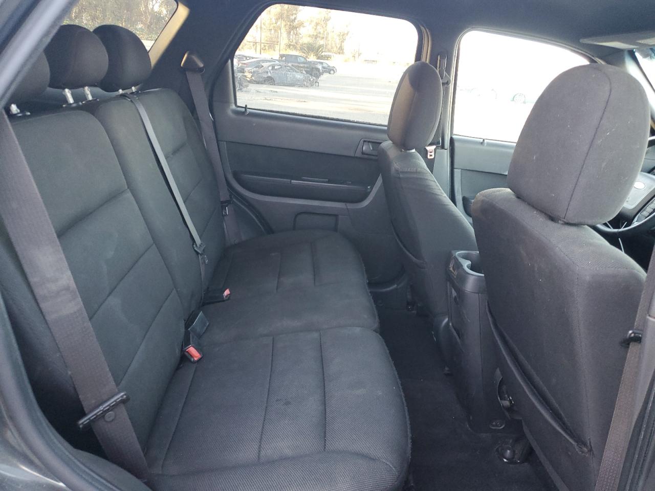 2009 Ford Escape - Image 11