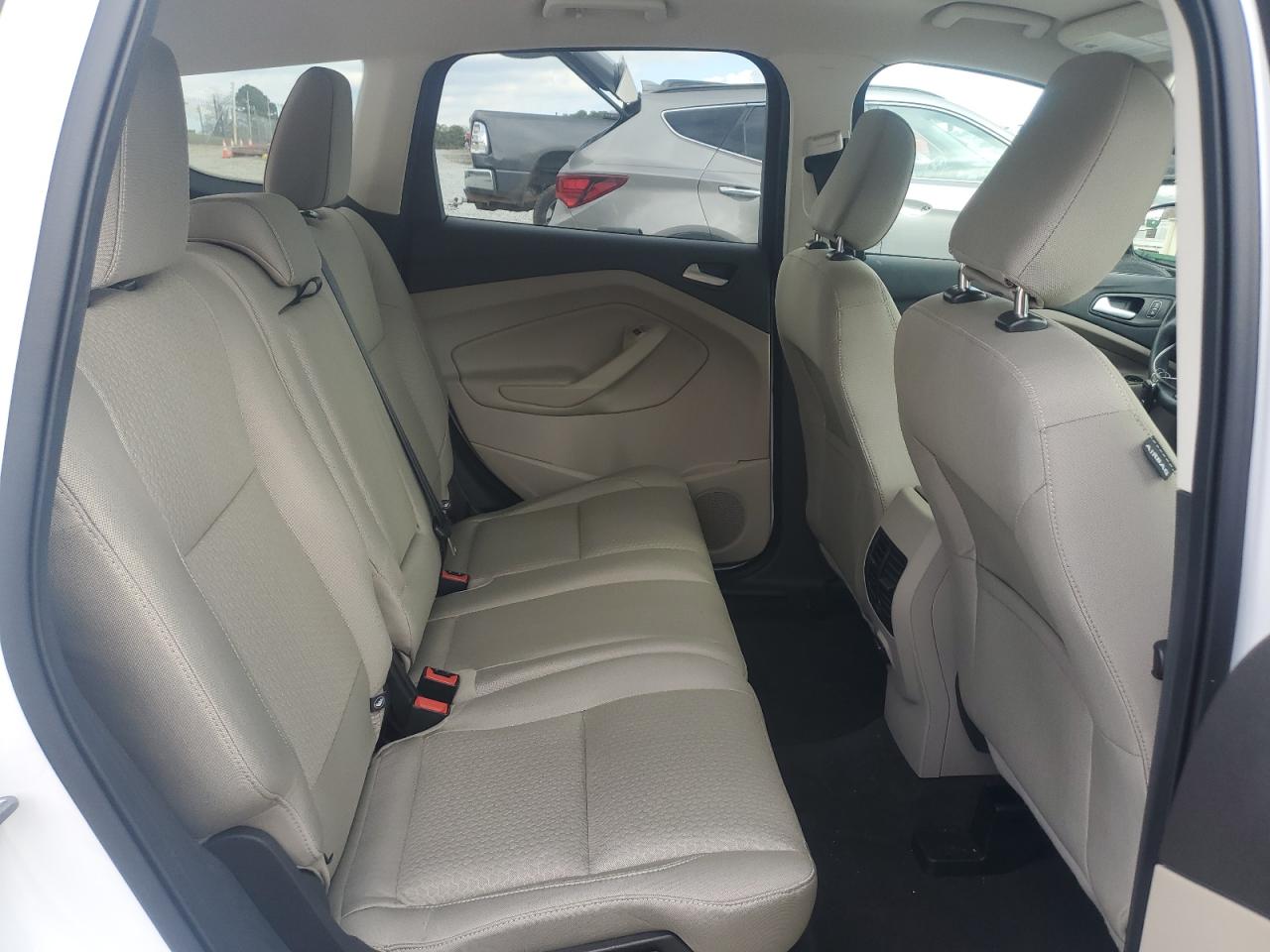 2019 Ford Escape - Image 11