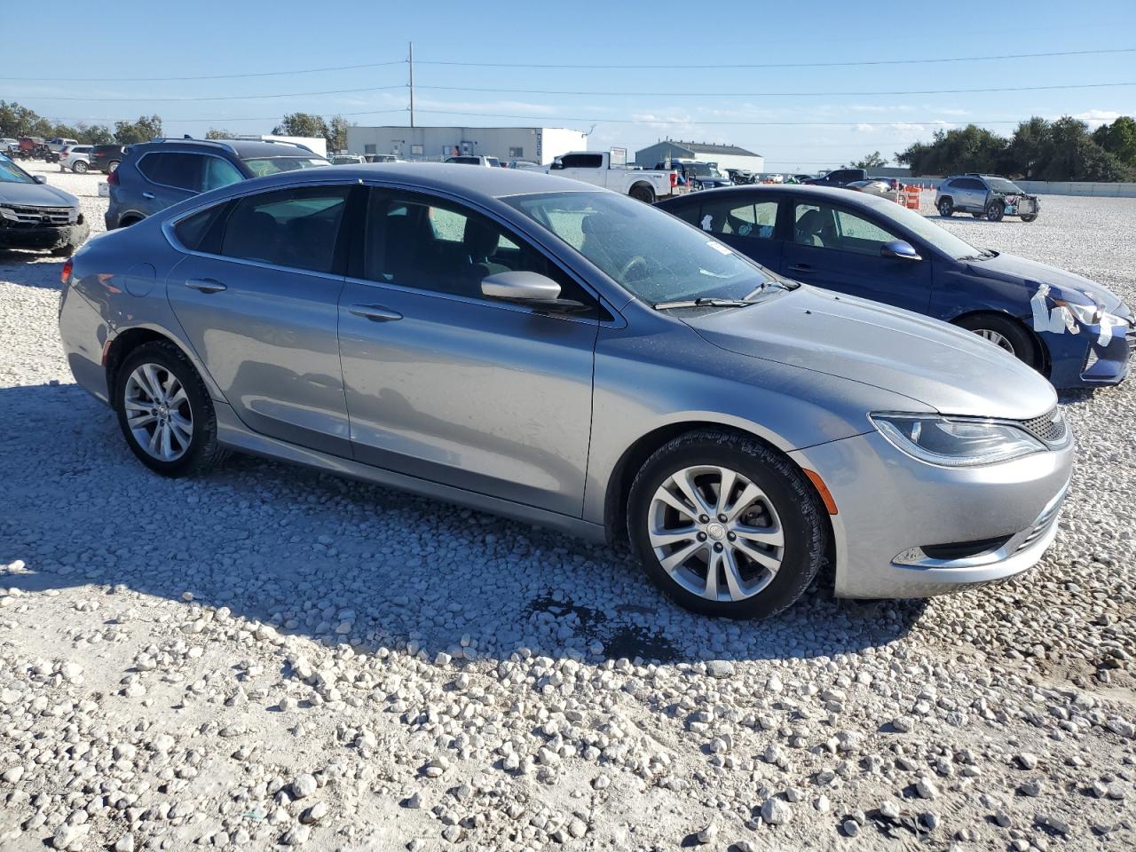 2016 Chrysler 200 - Image 4