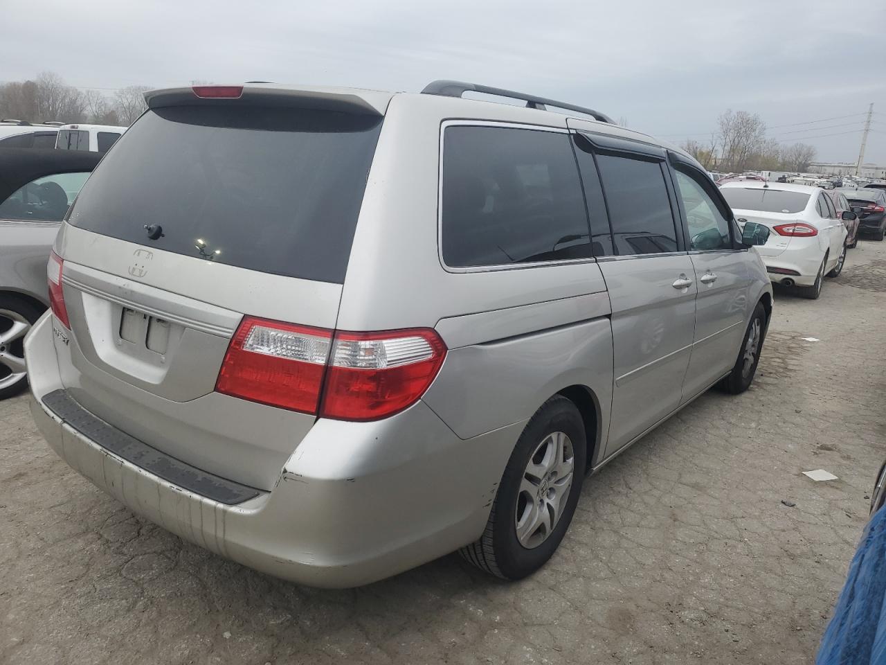 2006 Honda Odyssey - Image 3
