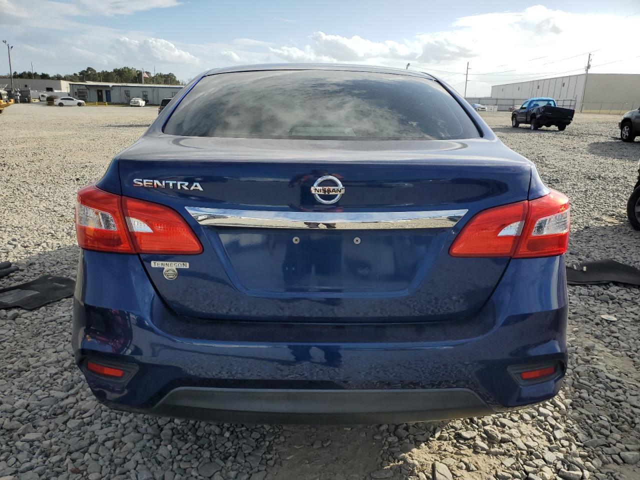 2017 Nissan Sentra - Image 6