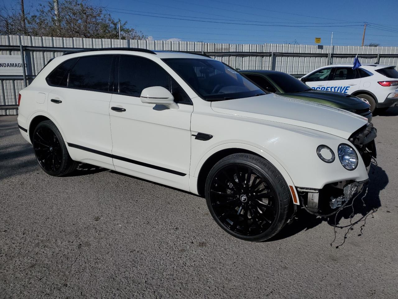 2017 Bentley Bentayga - Image 4
