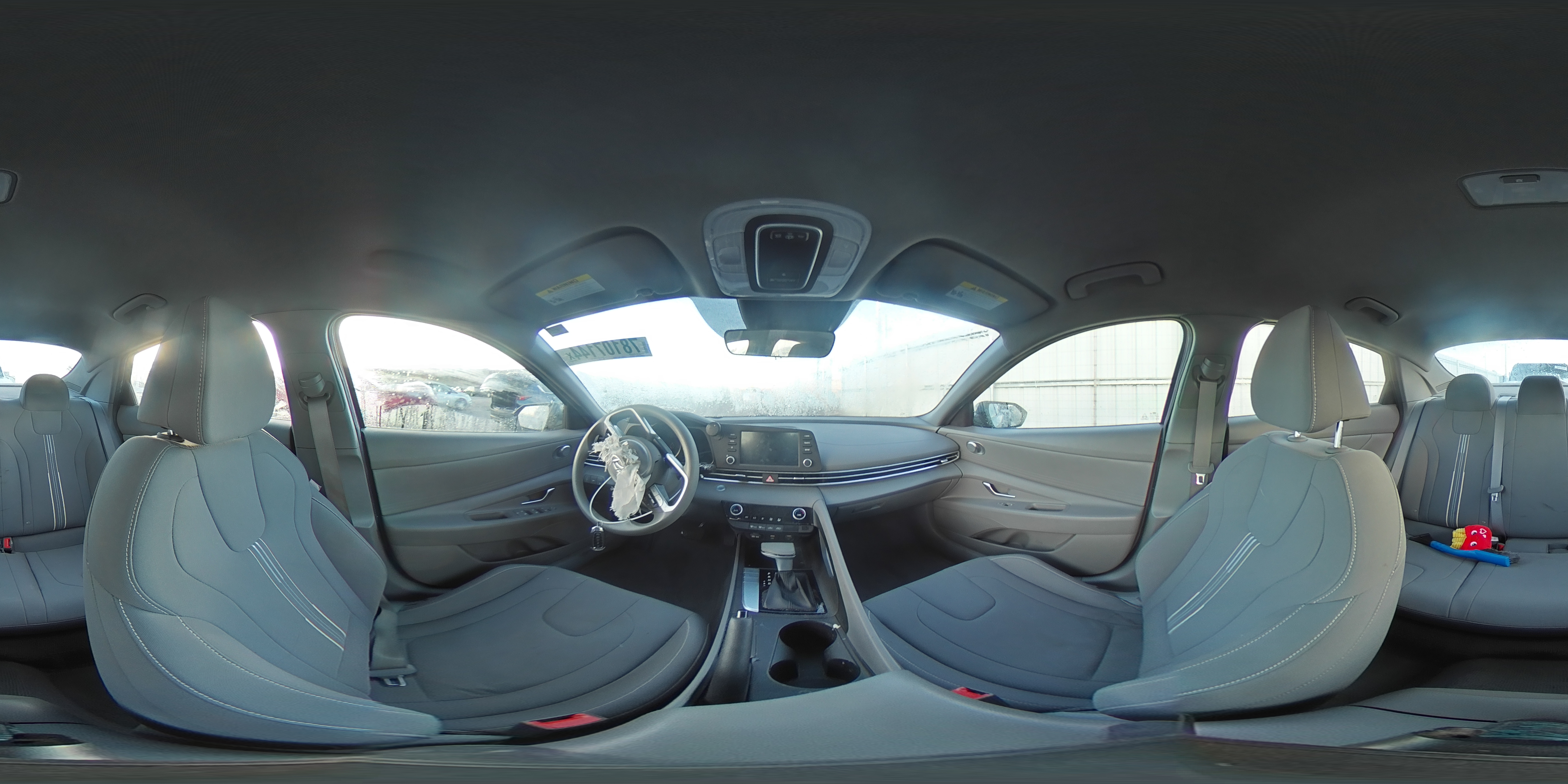 2021 Hyundai Elantra - Image 15