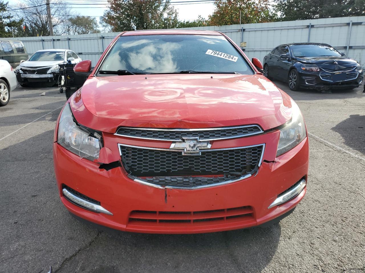 VIN 1G1PC5SB5E7268373 2014 CHEVROLET CRUZE no.5