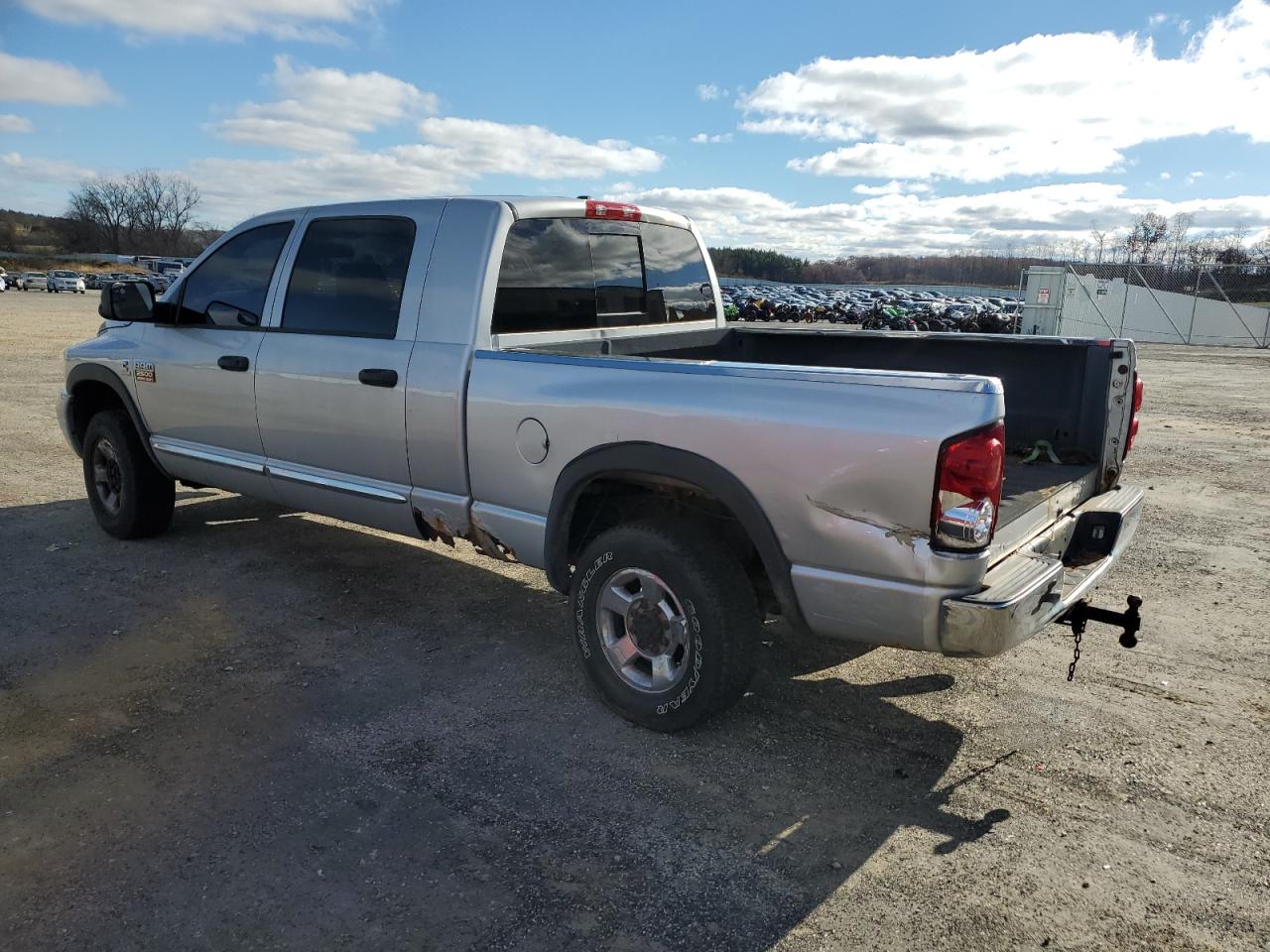 2007 Dodge RAM - Image 2