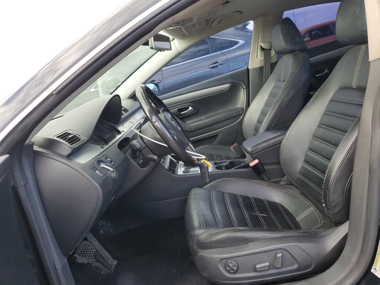 2010 Volkswagen Passat CC - Image 7