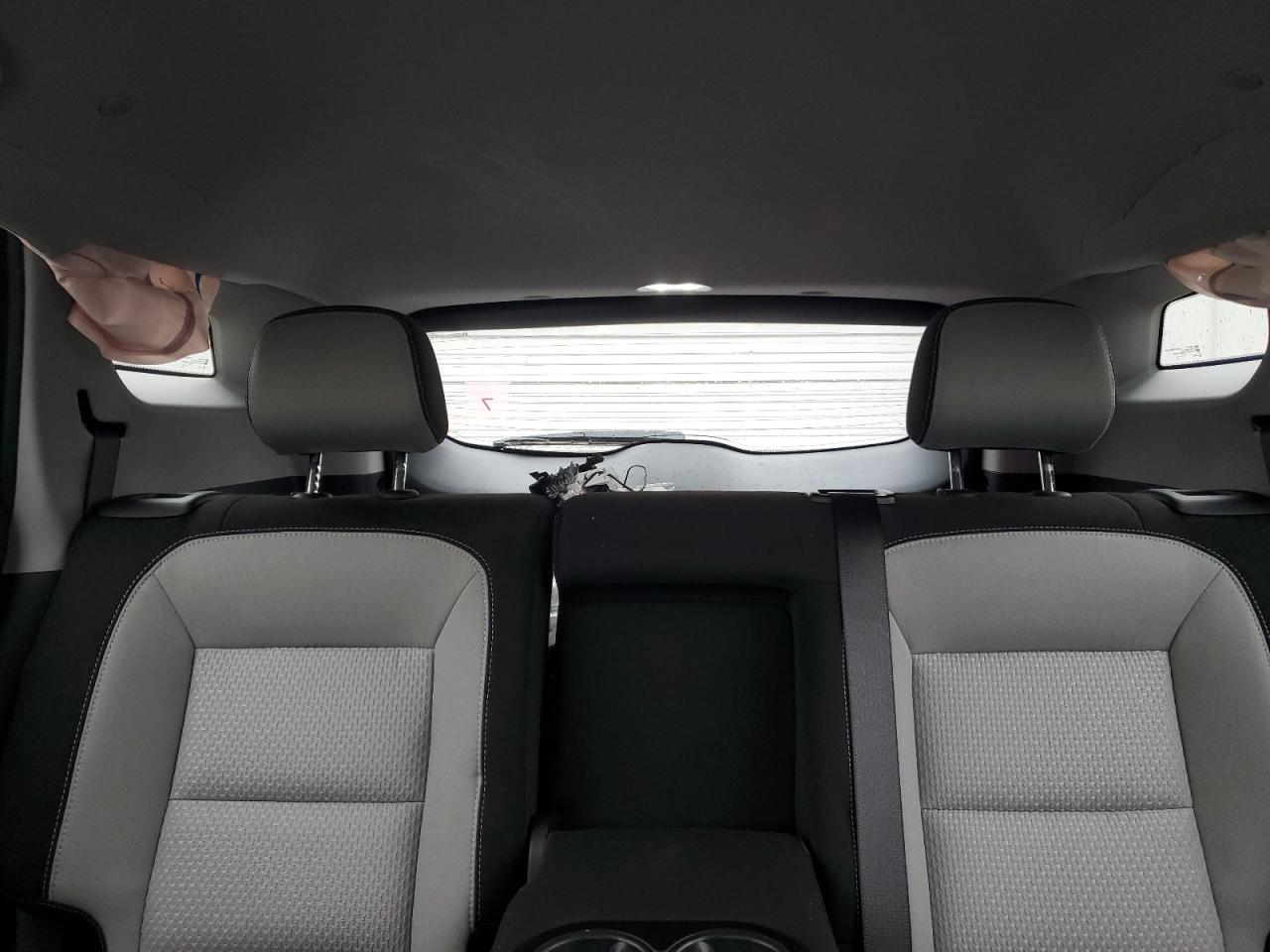 2022 GMC Terrain - Image 10