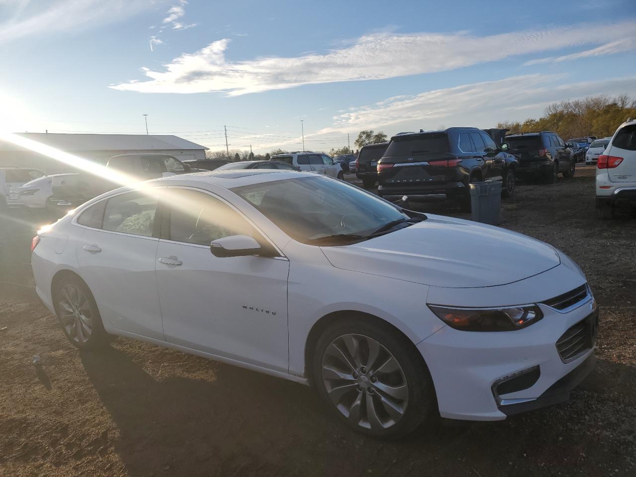 VIN 1G1ZH5SX6GF145258 2016 CHEVROLET MALIBU no.4