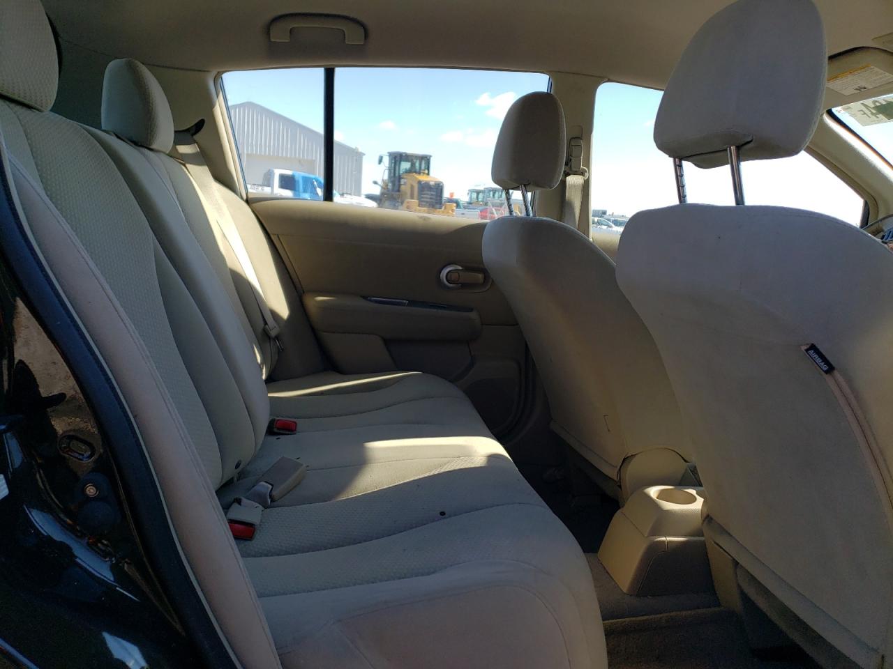2012 Nissan Versa - Image 10