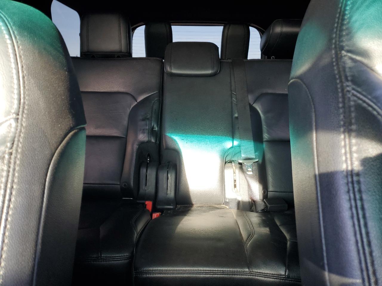 2016 Ford Explorer - Image 10