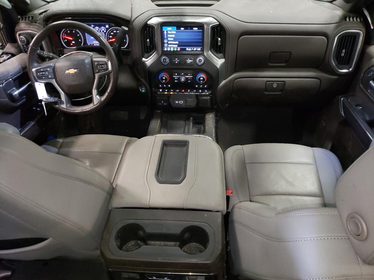 2022 Chevrolet Silverado - Image 8