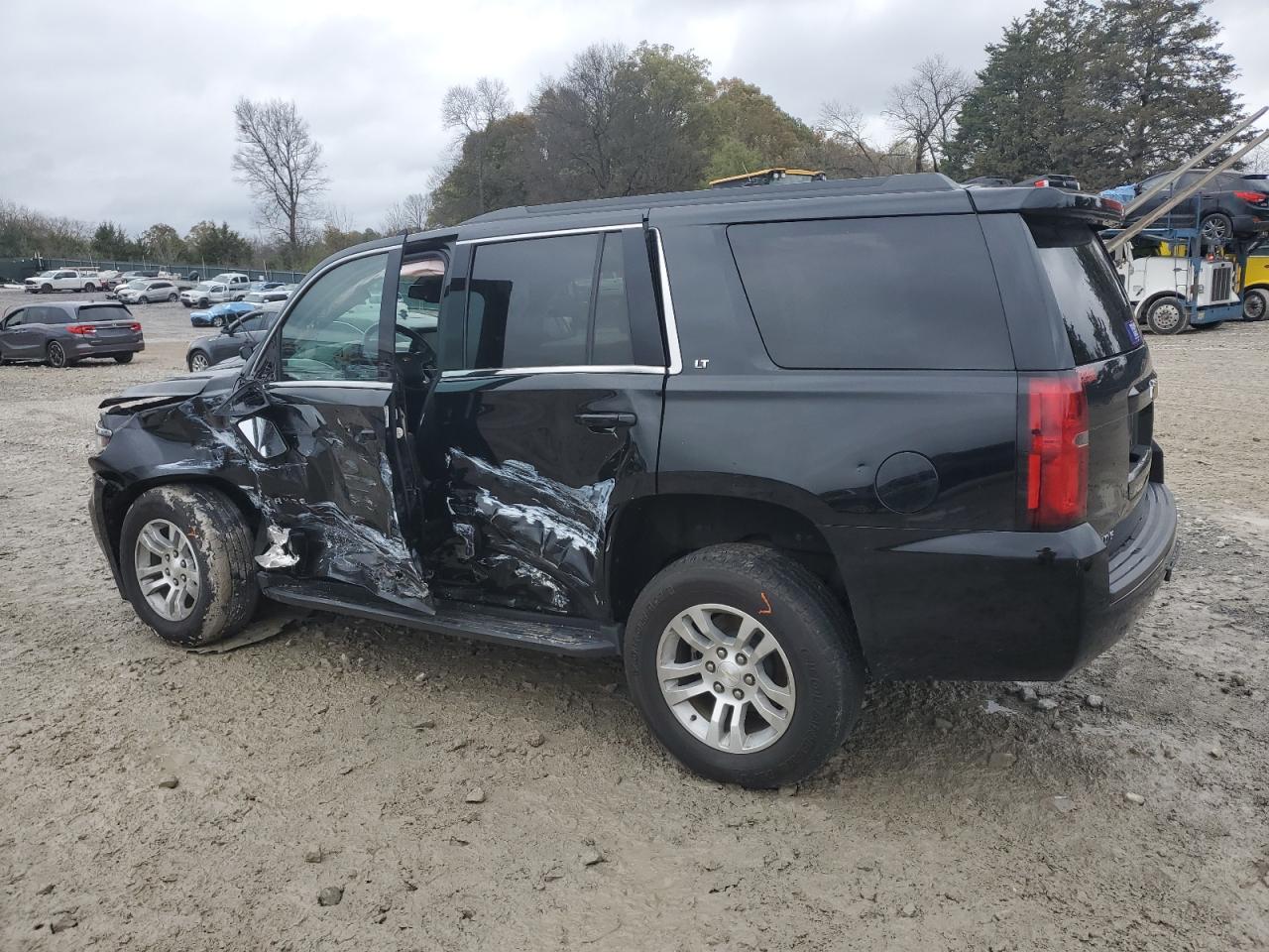 2019 Chevrolet Tahoe - Image 2