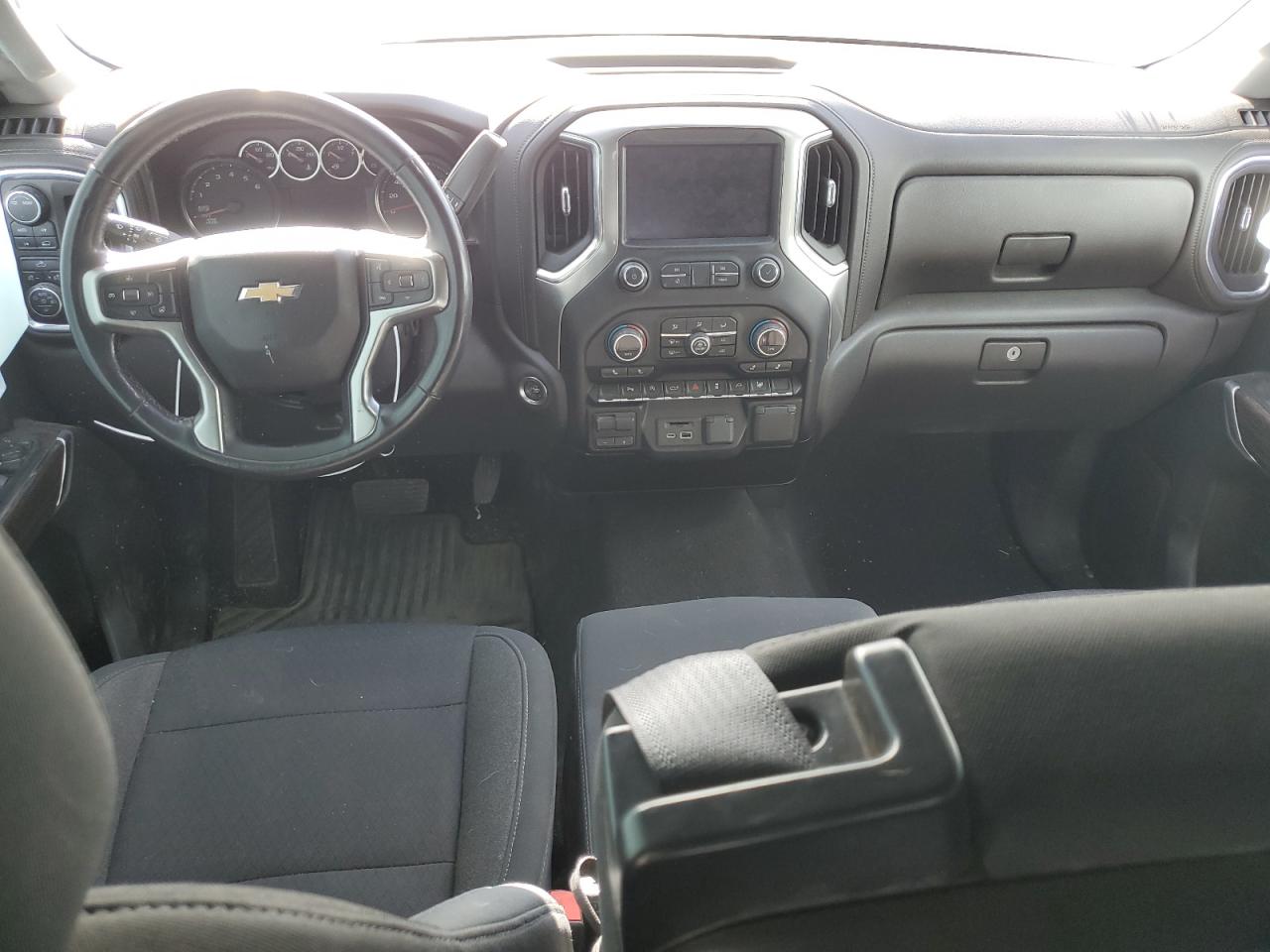 2020 Chevrolet Silverado - Image 8
