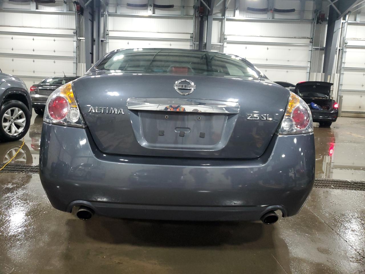 2010 Nissan Altima - Image 6