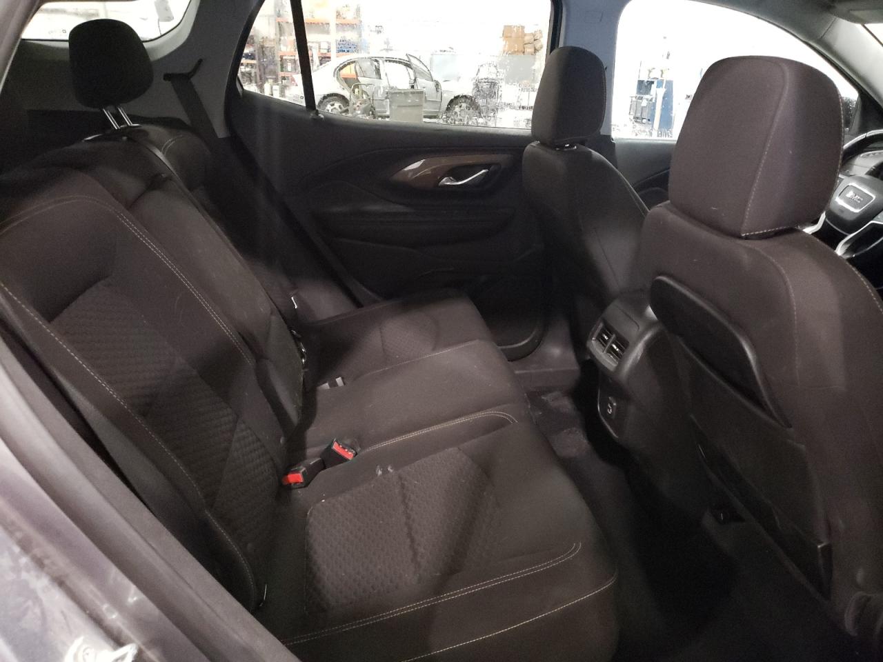 2021 GMC Terrain - Image 11