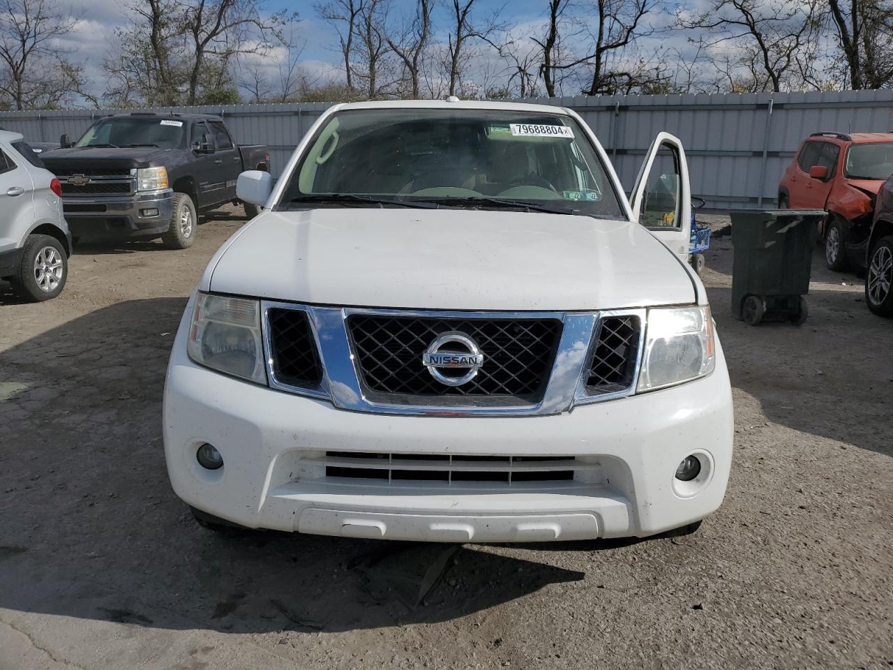 2010 Nissan Pathfinder - Image 5