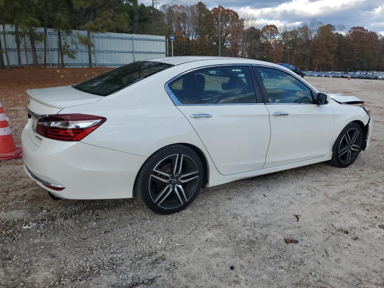 2017 Honda Accord Sport VIN: 1HGCR2F66HA104350 Lot: 80036394