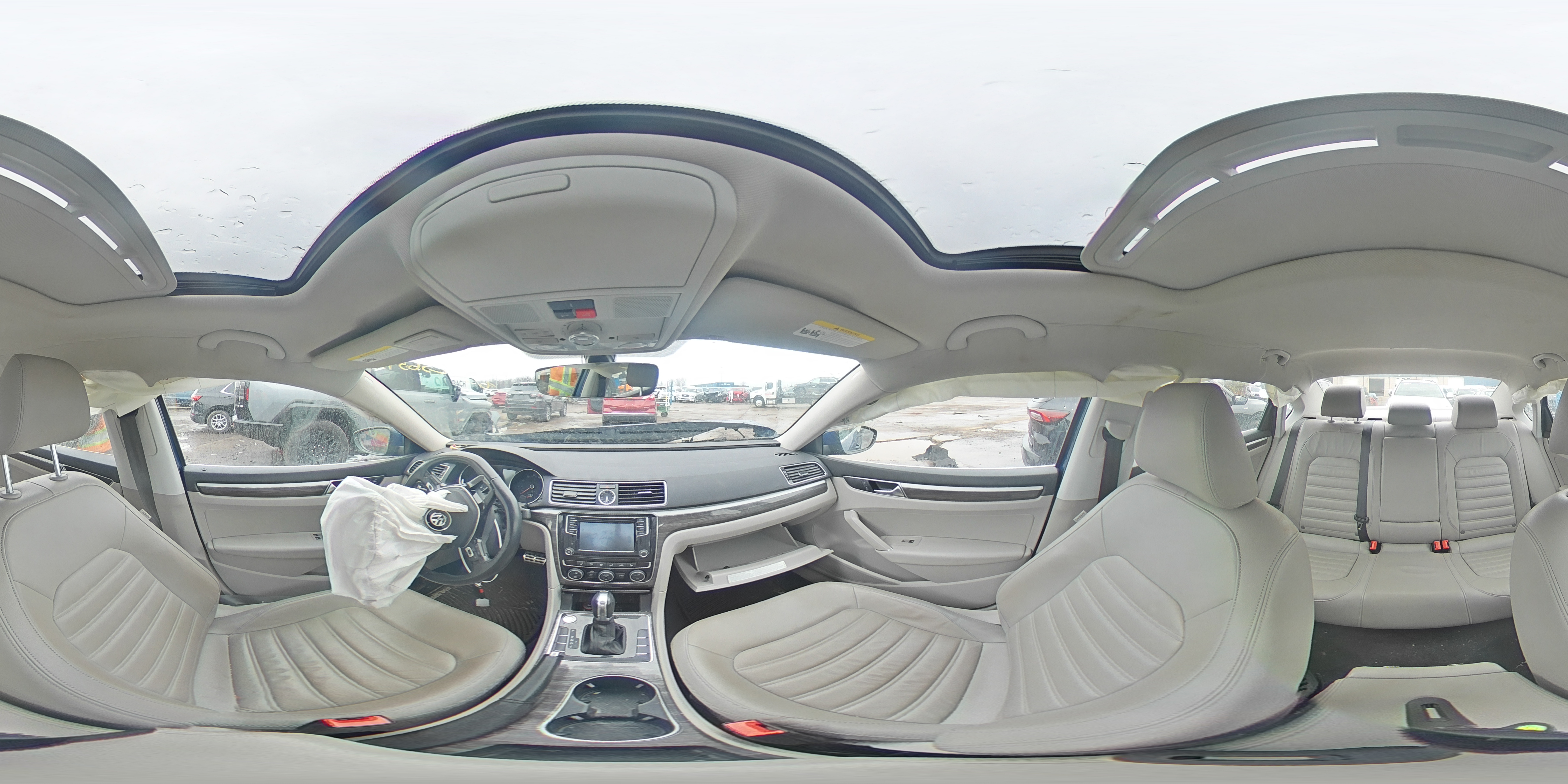 2016 Volkswagen Passat - Image 12