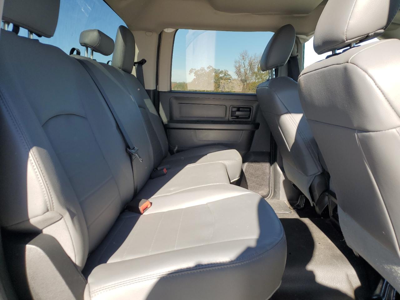2016 RAM 1500 - Image 10