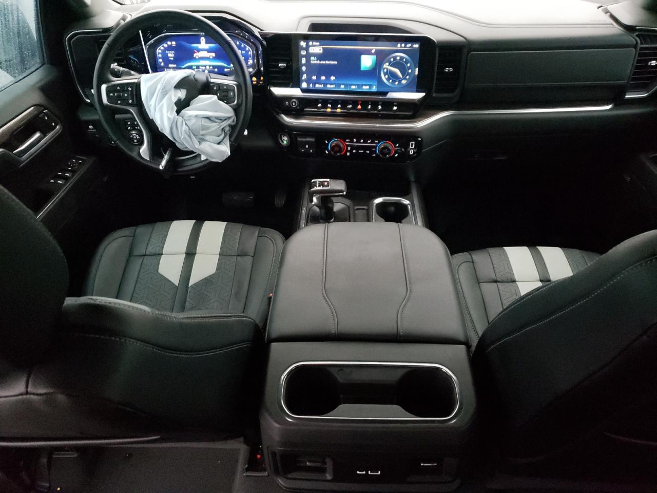 2023 Chevrolet Silverado - Image 8