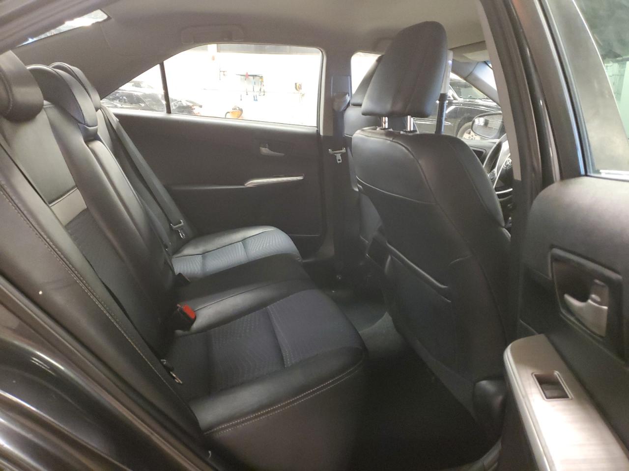 2012 Toyota Camry - Image 10