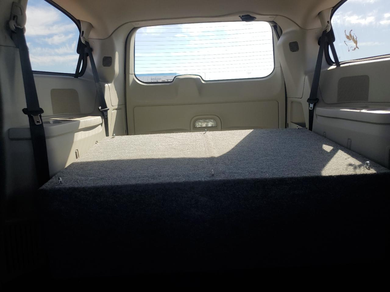 2012 Dodge Caravan - Image 10