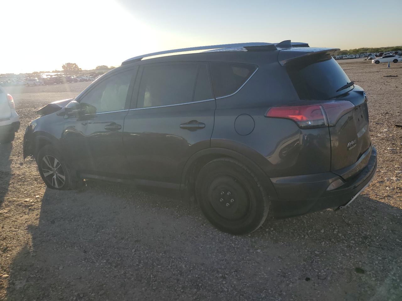 2016 Toyota RAV 4 - Image 2